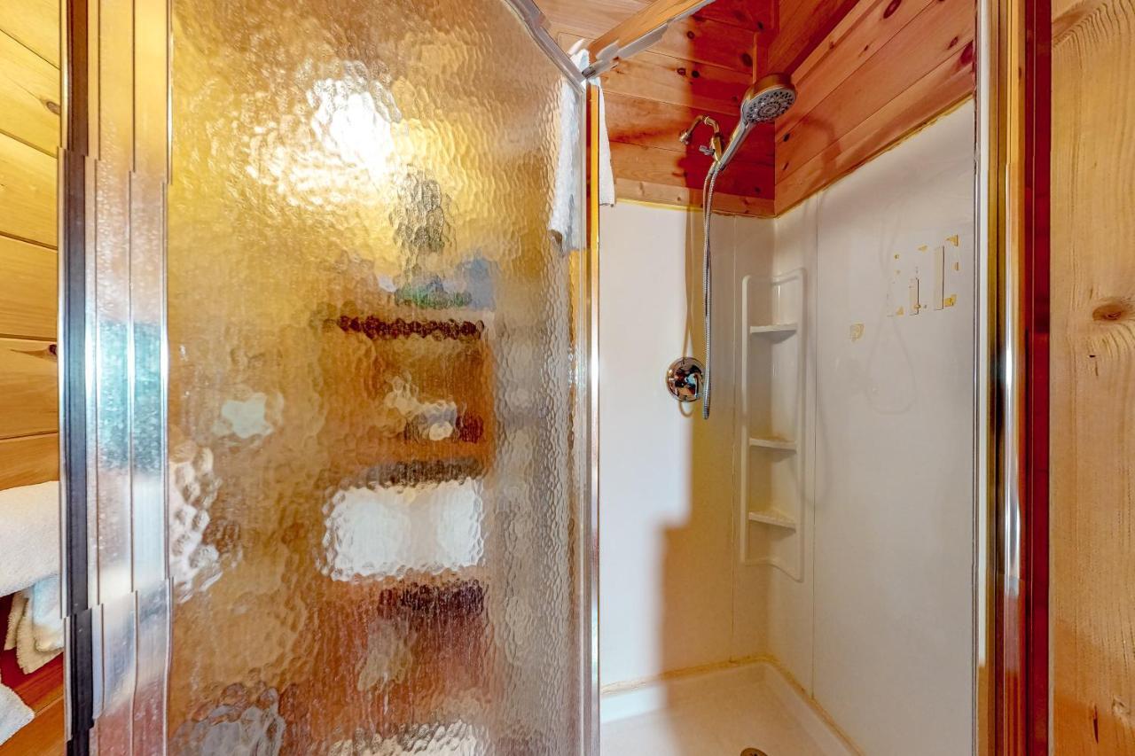 Lazy Bear Lodge Sevierville Bagian luar foto